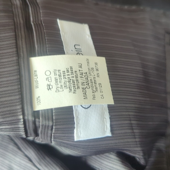 Calvin Klien tuxedo jacket - Picture 4 of 11